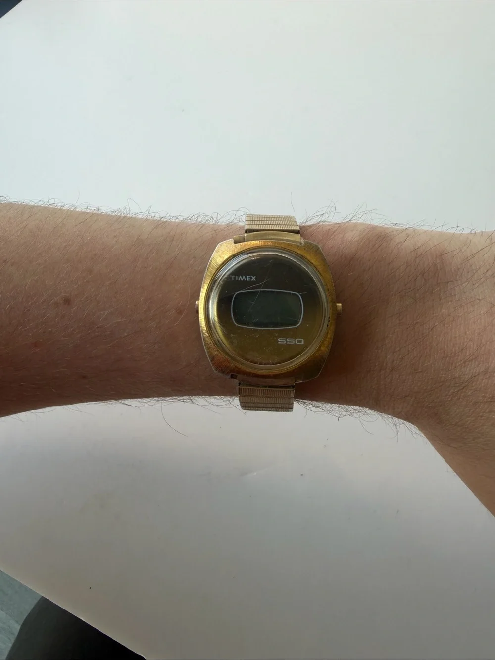 Vintage Men's Timex SSQ Digital Watch Wristwatch Gold Plated Tone Needs Battery